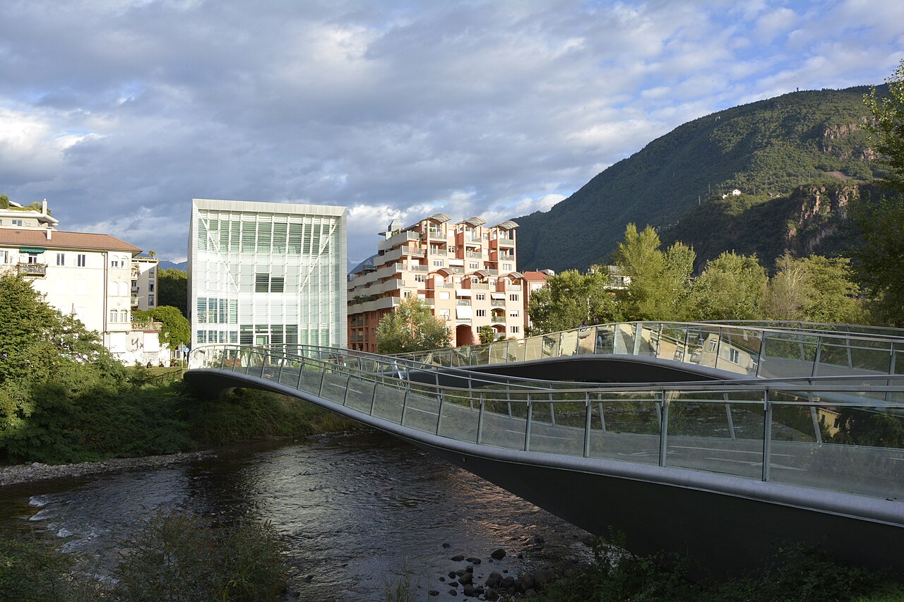 Museion an der Talfer in Bozen