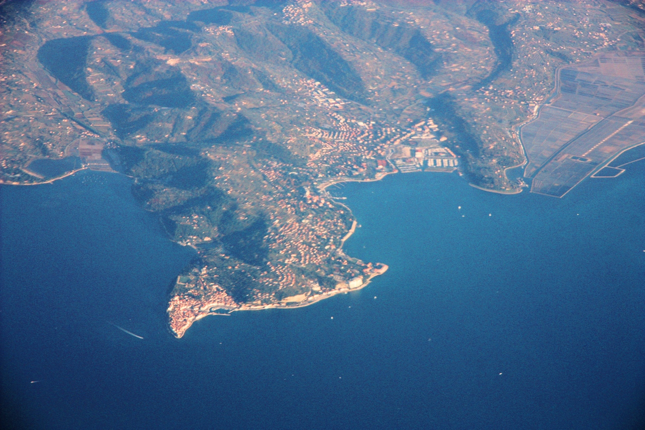 Luftbild der Halbinsel Piran und der Bucht von Portorož